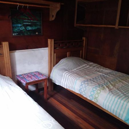 Hostel Spanish By The River - Turrialba Zimmer foto